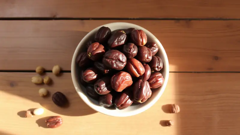 हर दिन 2 खजूर खाने के 6 फ़ायदे | 6 Benefits of Eating 2 Dates Every Day
